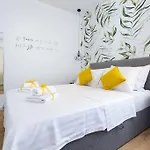 Feel Good In Old Town شقة سبليت