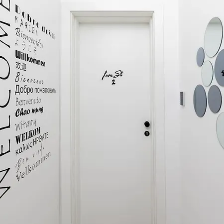 Feel Good In Old Town *