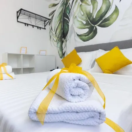 Feel Good In Old Town