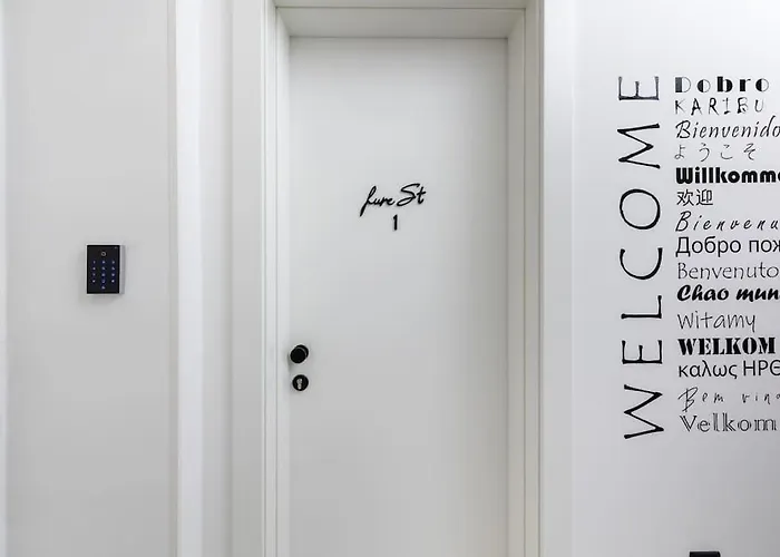 Feel Good In Old Town * Split